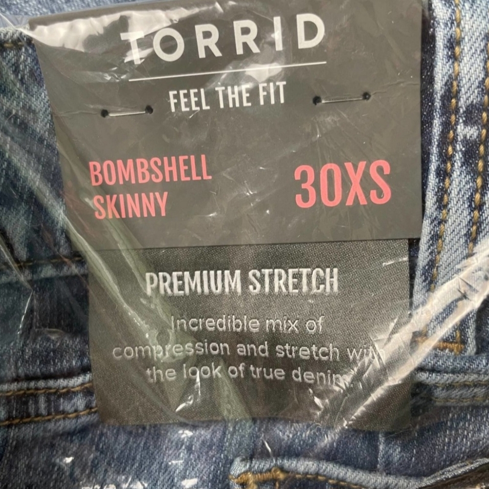 Torrid NWT Bombshell Skinny Premium Stretch Pants 30XS - Picture 3 of 9